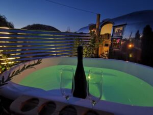 airstream hot tub 300x225