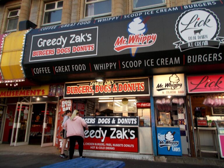 greedy zak s burgers 768x576